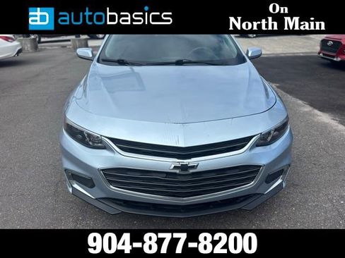 Used 2018 Chevrolet Malibu LT FWD image 11