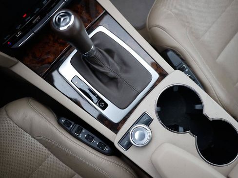 Used 2010 Mercedes-Benz E 350 Coupe image 38