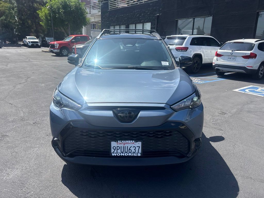 Used 2024 Toyota Corolla Cross AWD Hybrid w/ Moonroof Package image 9