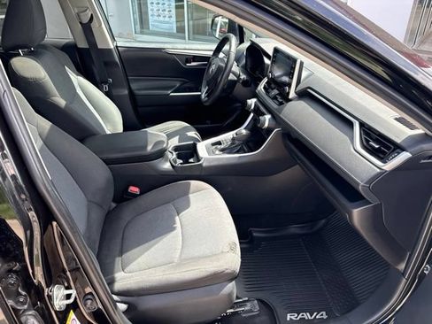 Used 2019 Toyota RAV4 XLE w/ Convenience Package AWD/4WD image 32