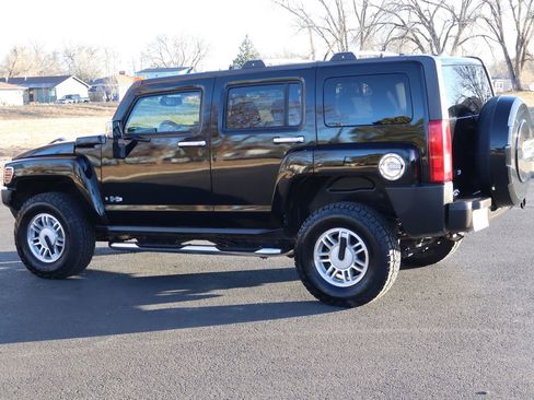 Used 2006 HUMMER H3 w/ Chrome Appearance Package image 8
