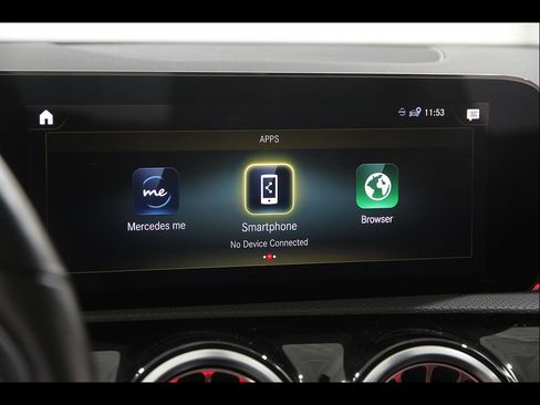 Used 2023 Mercedes-Benz CLA 250 4MATIC image 13