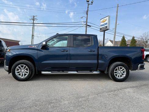 Used 2021 Chevrolet Silverado 1500 LT w/ Z71 Off-Road Package image 3