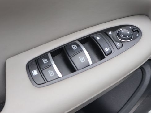 Certified 2023 INFINITI QX50 Luxe FWD image 16