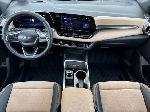 New 2025 Chevrolet Equinox ACTIV image 13