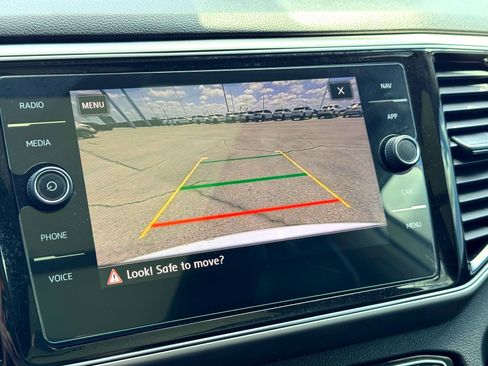 Used 2018 Volkswagen Atlas SEL Premium image 30