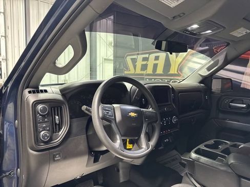 Used 2022 Chevrolet Silverado 1500 Custom AWD/4WD image 6