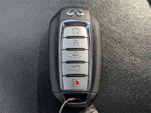 Used 2022 INFINITI Q50 Sensory image 31