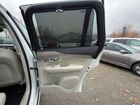 Used 2022 Volvo XC90 T6 Inscription w/ Advanced Package image 10
