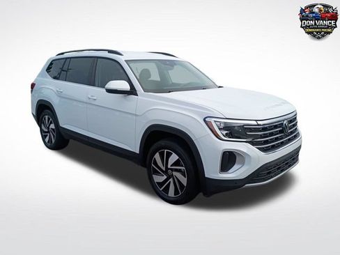 Used 2025 Volkswagen Atlas SE FWD image 7