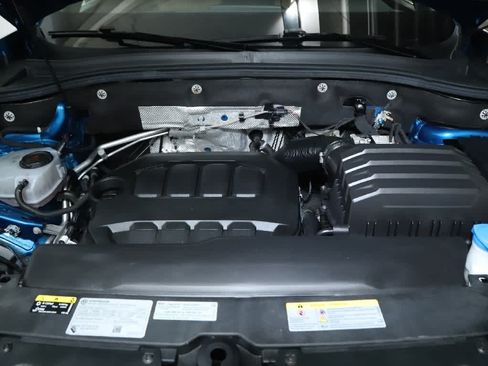 Certified 2024 Volkswagen Atlas Cross Sport SE AWD/4WD image 34