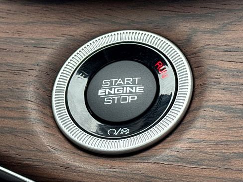 Certified 2022 Jeep Grand Cherokee Summit w/ Advanced Protech Group IV image 19