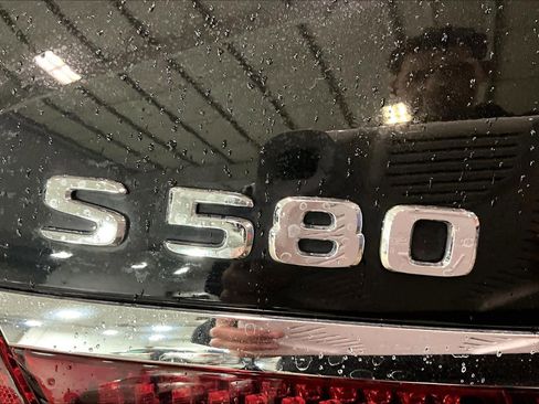 Used 2022 Mercedes-Benz S 580 4MATIC Sedan image 10