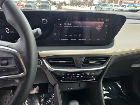 Used 2024 Buick Encore GX Avenir AWD/4WD image 21