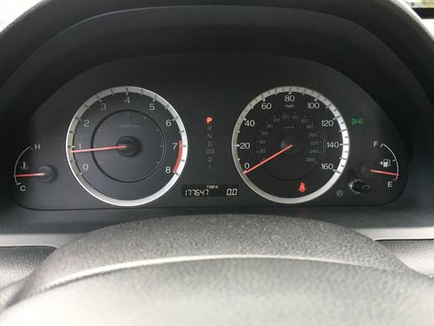 Used 2011 Honda Accord LX-P image 2