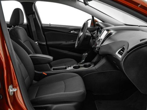 Used 2017 Chevrolet Cruze LT w/ Convenience Package image 28