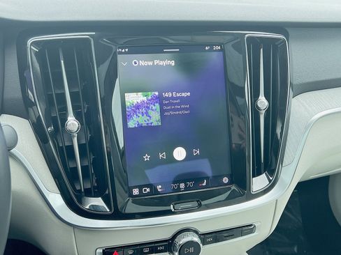 Certified 2023 Volvo S60 B5 Plus w/ Climate Package image 18