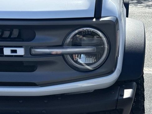 Used 2024 Ford Bronco Big Bend w/ Sasquatch Package AWD/4WD image 10