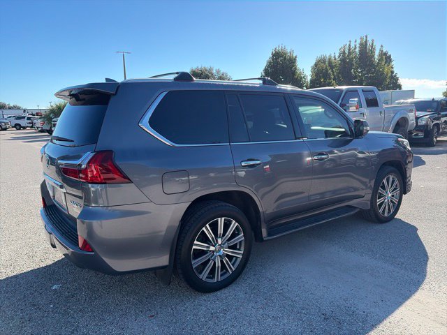 Used 2016 Lexus LX 570 4WD w/ Luxury Package image 5