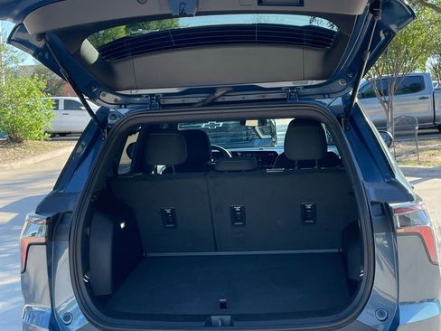 Used 2025 Chevrolet Equinox LT image 25