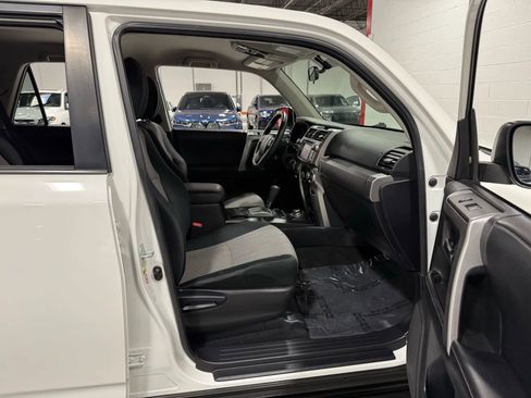 Used 2017 Toyota 4Runner SR5 image 50