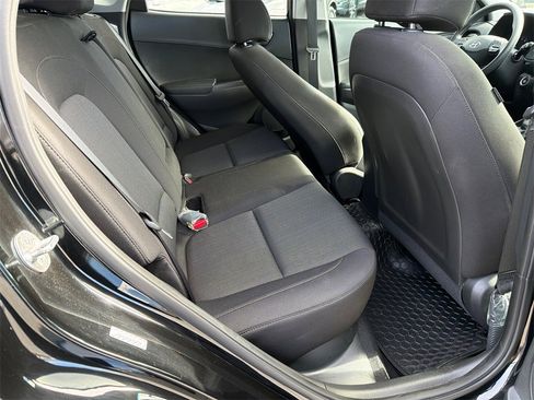 Used 2022 Hyundai Kona SEL image 15