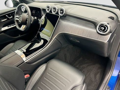 Certified 2025 Mercedes-Benz GLC 300 image 16