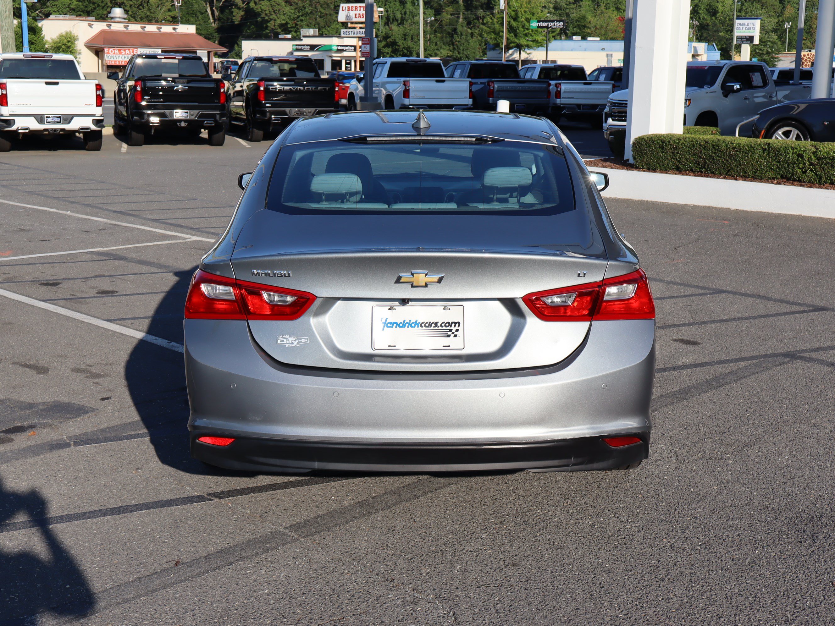 Used 2024 Chevrolet Malibu LT FWD image 9
