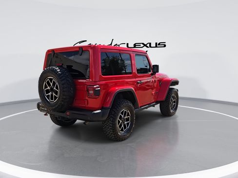 Used 2024 Jeep Wrangler Rubicon AWD/4WD image 8