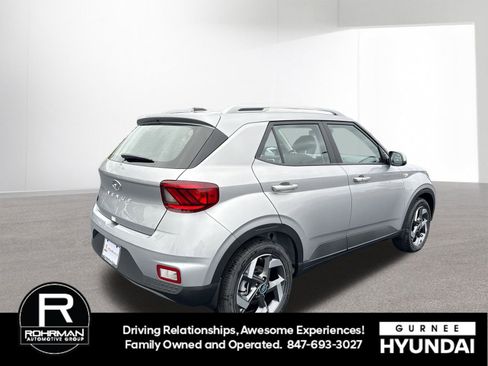 New 2026 Hyundai Venue SEL image 9