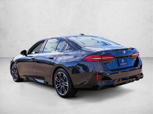 Used 2026 BMW 530i xDrive AWD/4WD image 7
