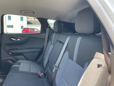 Used 2024 Chevrolet Blazer LT w/ Convenience Package FWD image 18