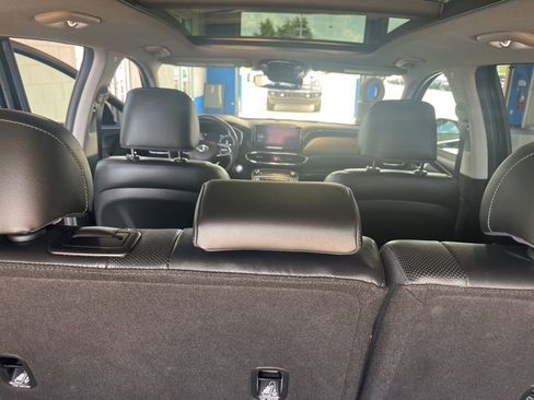 Used 2023 Hyundai Santa Fe Limited image 13