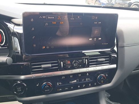 New 2026 Nissan Pathfinder SL w/ Lighting Package AWD/4WD image 19
