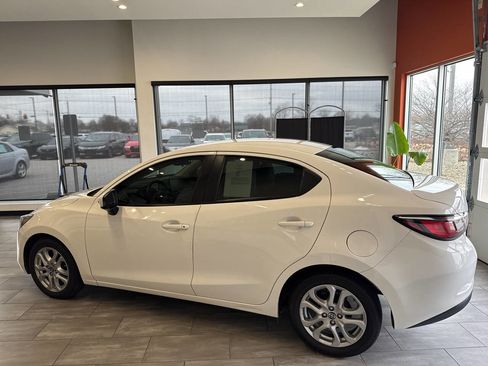 Used 2016 Scion iA image 11