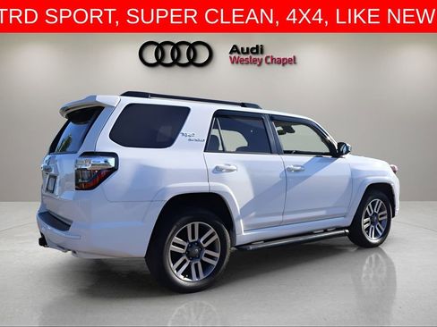 Used 2022 Toyota 4Runner TRD Sport AWD/4WD image 5