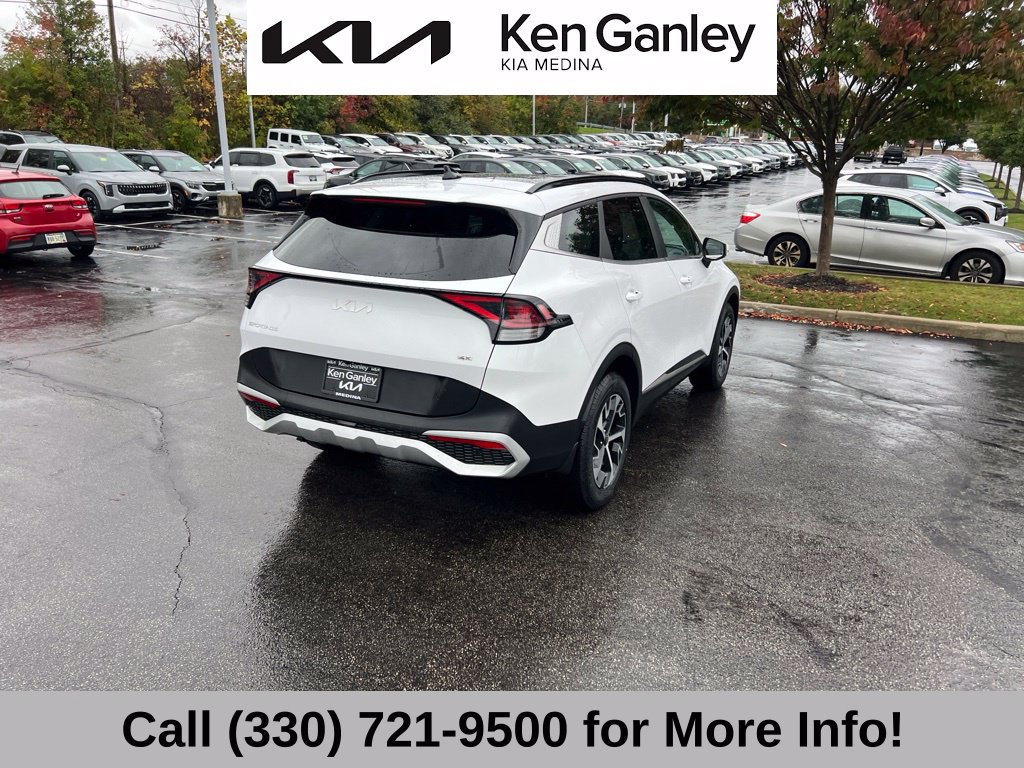 Certified 2025 Kia Sportage EX w/ Premium Package AWD/4WD image 11