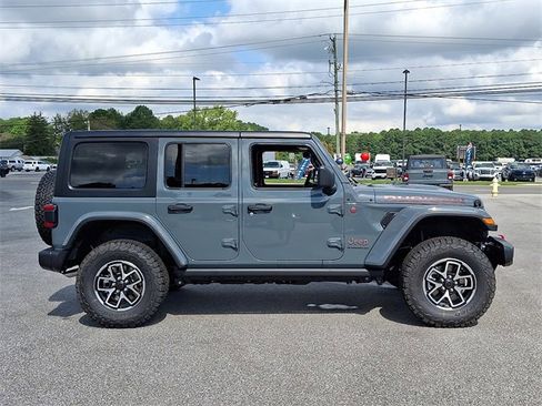 New 2025 Jeep Wrangler Rubicon image 5