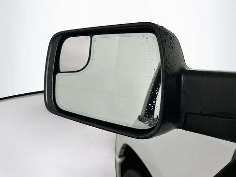 Used 2023 RAM 1500 Big Horn AWD/4WD image 16