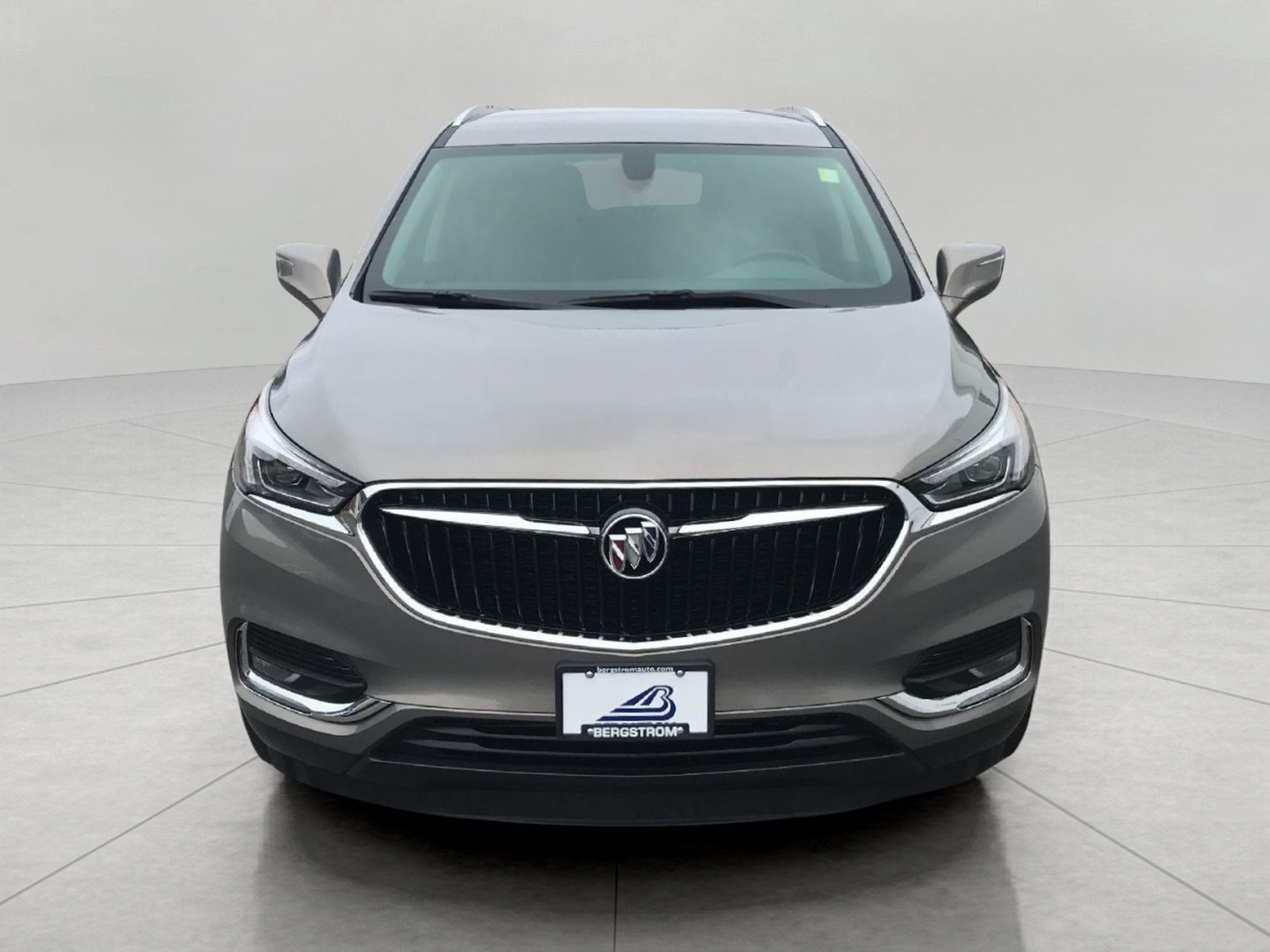 Used 2018 Buick Enclave Essence w/ Trailering Package AWD/4WD image 11