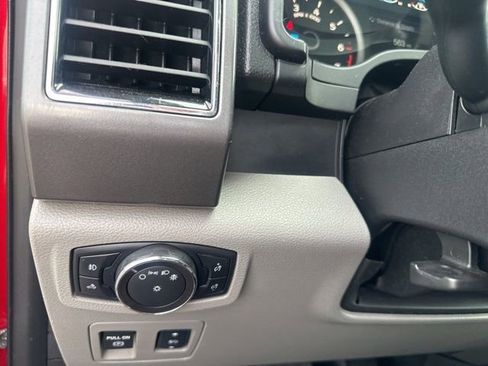 Used 2018 Ford F150 XLT w/ Equipment Group 302A Luxury image 29