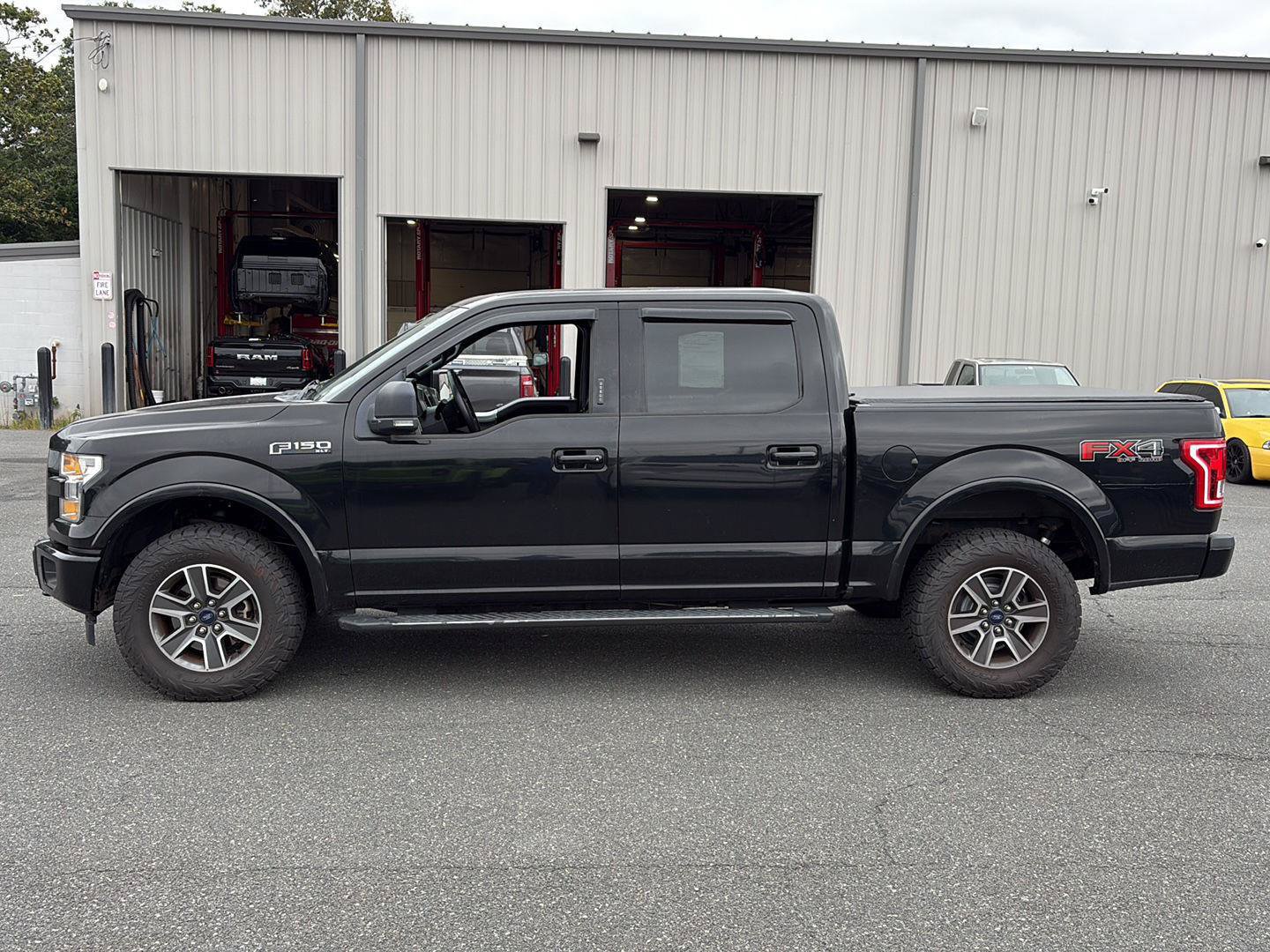 Used 2017 Ford F150 XLT w/ Equipment Group 301A Mid AWD/4WD image 3