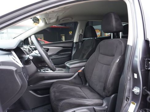 Used 2019 Nissan Murano S image 21