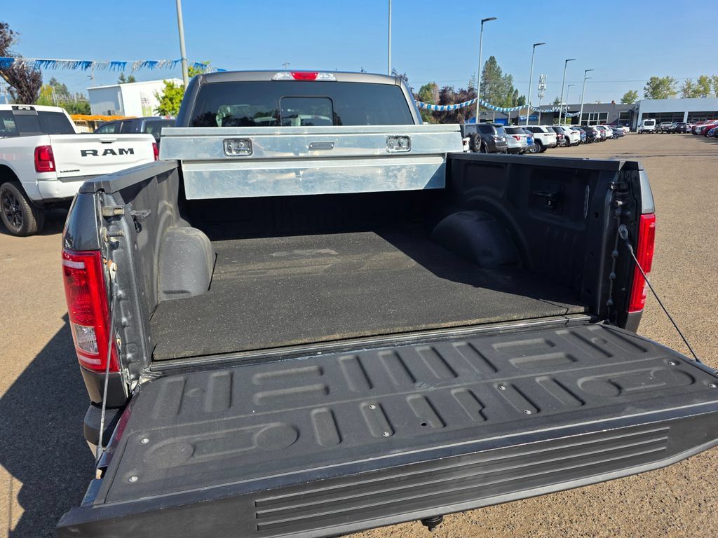 Used 2017 Ford F150 XLT w/ Equipment Group 302A Luxury AWD/4WD image 25
