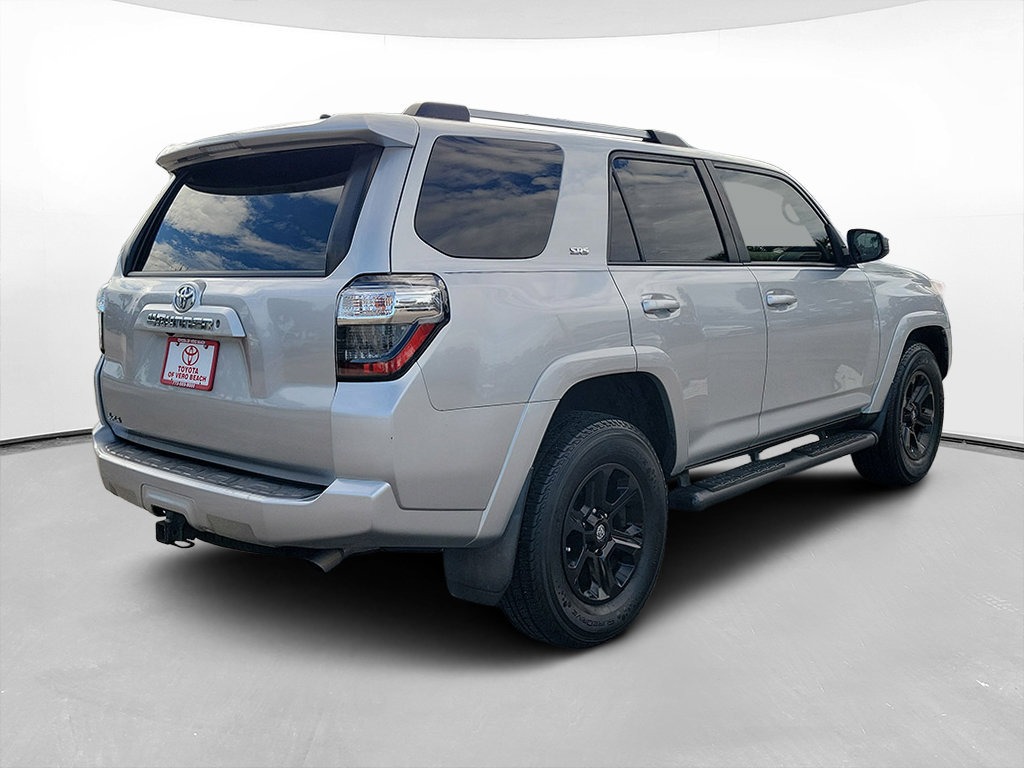 Used 2020 Toyota 4Runner SR5 RWD image 4