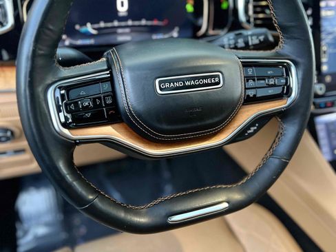 Used 2023 Jeep Grand Wagoneer L Series III image 45