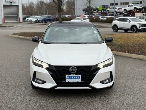 Used 2023 Nissan Sentra SR w/ Midnight Edition Package image 2
