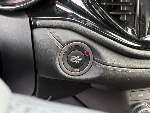 Used 2024 Dodge Durango SXT image 28