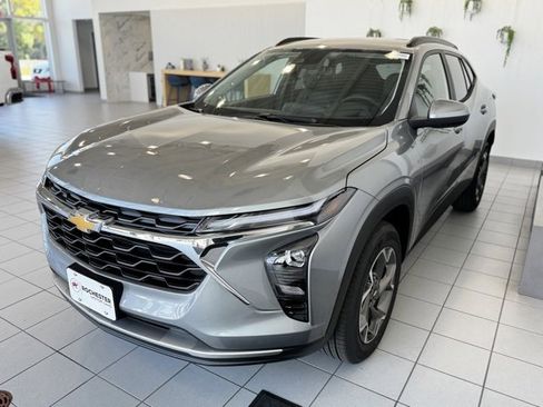 New 2026 Chevrolet Trax LT w/ Driver Confidence Package image 28