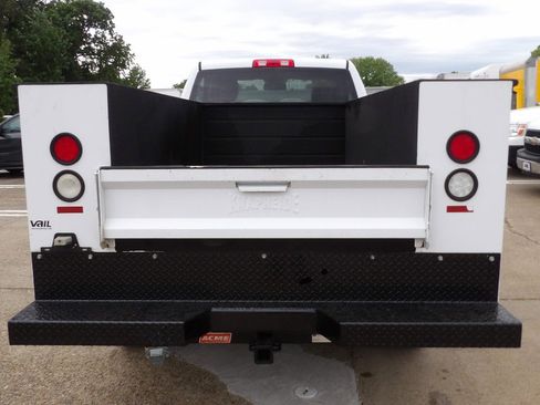 Used 2016 RAM 2500 Tradesman RWD image 3